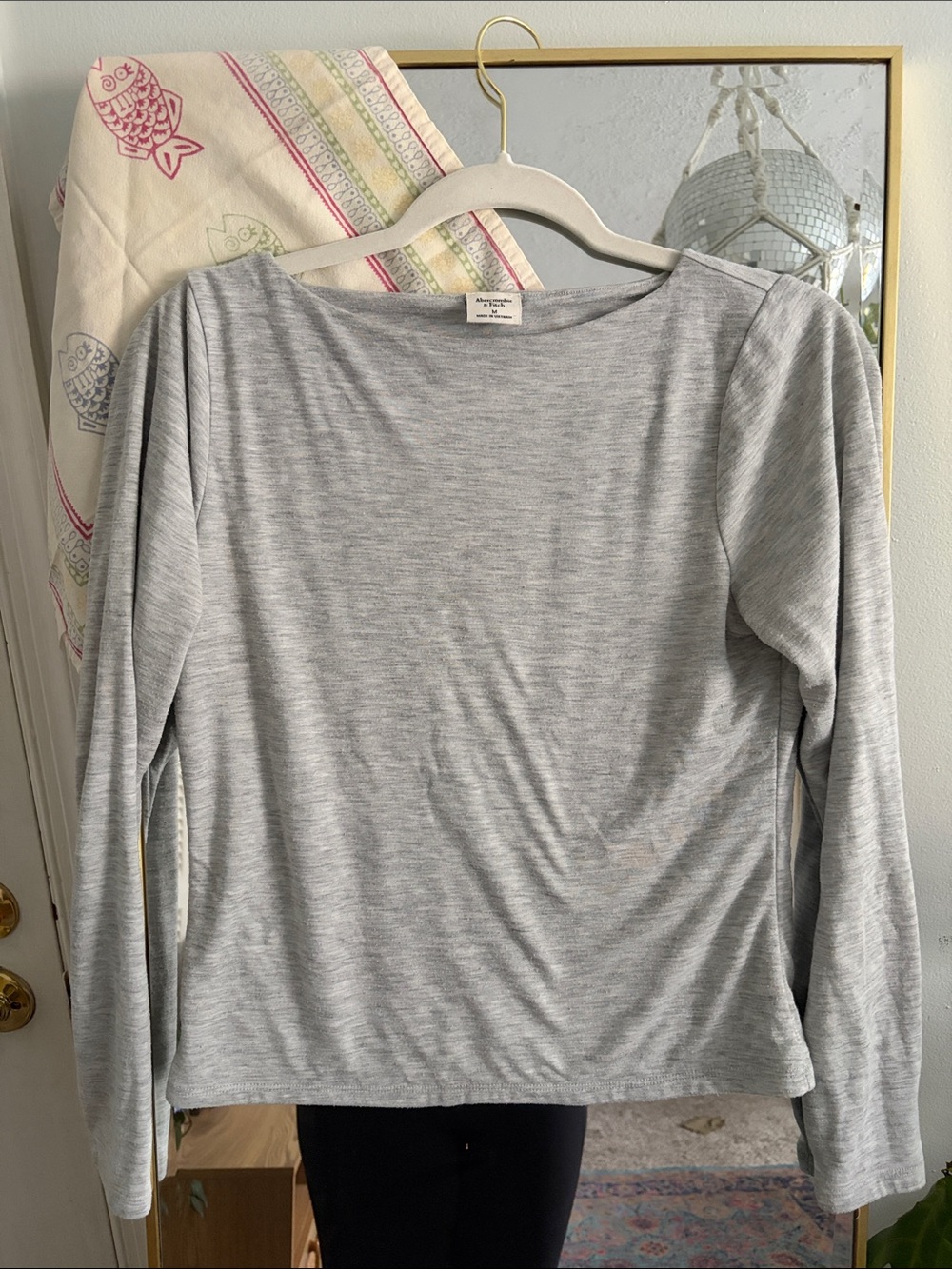Abercrombie Light Gray Long Sleeve Tee M